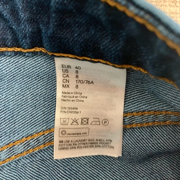 H&M High-Waist Button Up Denim - Picture 7 of 8
